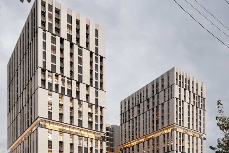 AVENUE 22
